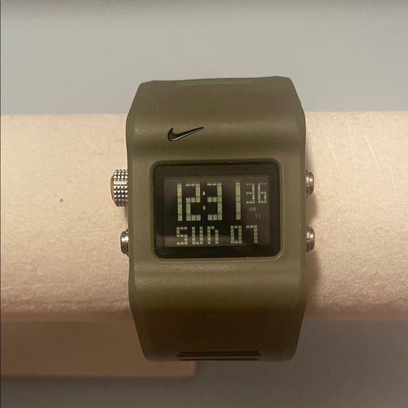 Nike Anvil Vintage Digital Watch 2000 Rare Olive Green Strap - Picture 1 of 7
